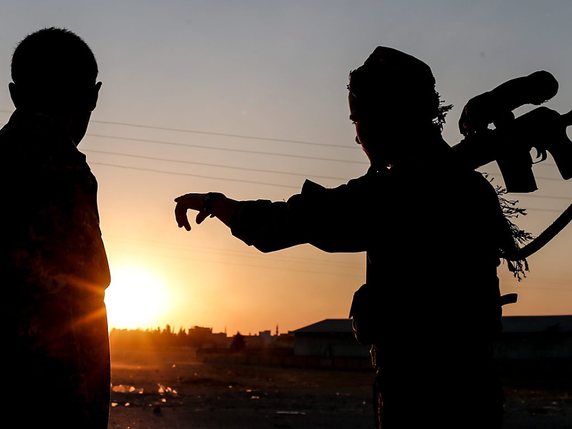 Des membes des YPG près de Tall Abyad (acrhives) © KEYSTONE/EPA/SEDAT SUNA