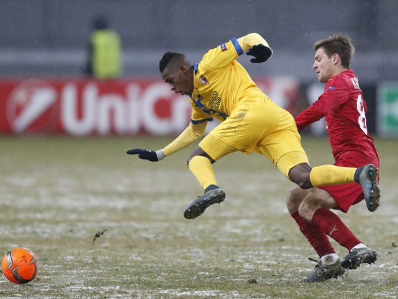 Edimilson Fernandes, ici à Kazan, ne sait pas s'il jouera pour la Suisse © KEYSTONE/EPA/YURI KOCHETKOV