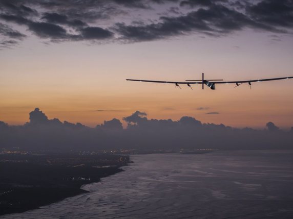 La prouesse réalisée pour faire voler Solar Impulse ne peut être adaptée aux gros avions, estime Simon Aegerter (archives). © KEYSTONE/EPA SOLAR IMPULSE/SOLAR IMPULSE / JEAN REVILLARD / REZO