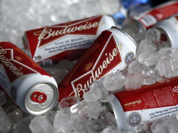 Le groupe qui détient notamment Budweiser déclare qu'il s'agit de sa dernière offre (archives). © KEYSTONE/AP/GENE J. PUSKAR