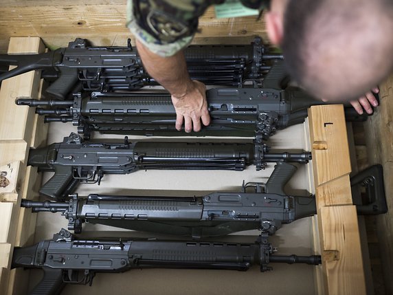 La Suisse a exporté davantage d'armes au premier semestre 2016 (archives). © KEYSTONE/DOMINIC STEINMANN