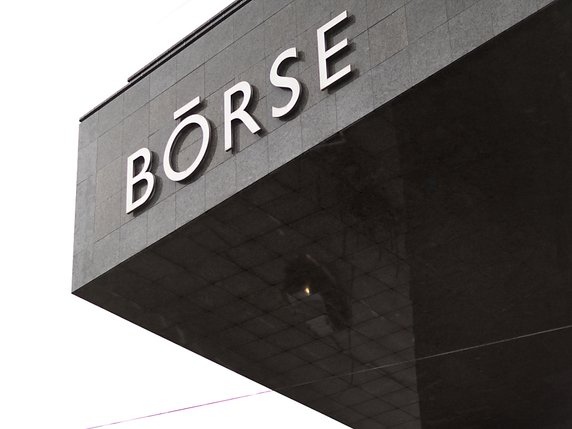 Sur les trente valeurs vedettes de la Bourse suisse, seul Sonova est parvenu à se maintenir à flot jeudi (archives). © KEYSTONE/GAETAN BALLY