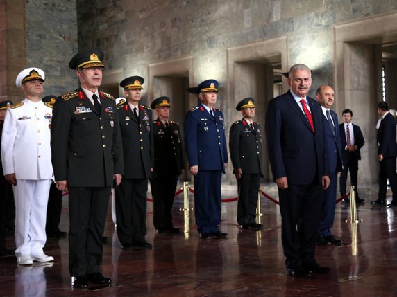 Le Premier ministre turc Binali Yildirim a rencontré la haute hiérarchie militaire (archives). © KEYSTONE/AP/ALI UNAL