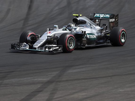 Nico Rosberg meilleur temps devant son public © KEYSTONE/EPA MTI/JANOS MARJAI