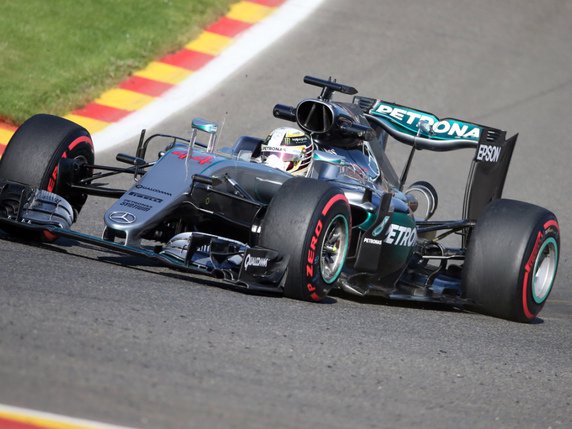 Lewis Hamilton: il partira loin derrière dimanche à Spa © KEYSTONE/AP/OLIVIER MATTHYS