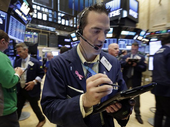 Wall Street a obtenu un coup de pouce de bons chiffres sur le niveau de la consommation américaine (image symbolique). © KEYSTONE/AP/RICHARD DREW