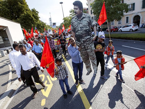 Les Tamouls ont demandé la libération des détenus politiques. © KEYSTONE/SALVATORE DI NOLFI