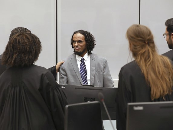 L'islamiste, qui avait plaidé coupable, à son arrivée dans la salle pour entendre le verdict. © KEYSTONE/AP ANP/BAS CZERWINSKI