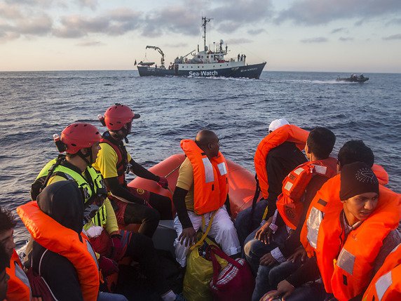 Les équipes de Sea-Watch ont réussi à secourir 120 personnes et à récupérer quatre corps, selon l'ONG (archives). © KEYSTONE/AP/SANTI PALACIOS