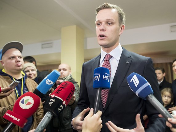 Gabrielius Landsbergis, le candidat par lequel le changement pourrait arriver (archives) © KEYSTONE/AP/MINDAUGAS KULBIS