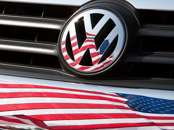 Le groupe VW déboursera 14,47 millions de francs pour indemniser ses usagers américains (image symbolique). © KEYSTONE/EPA DPA FILE/FRISO GENTSCH