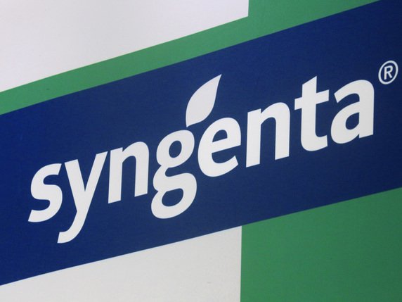 La Commission européenne veut déterminer si le rachat de Syngenta par ChemChina "est susceptible de réduire la concurrence dans les secteurs des produits phytosanitaires et de la fourniture de certains intrants chimiques" (archives). © KEYSTONE/AP/SETH PERLMAN