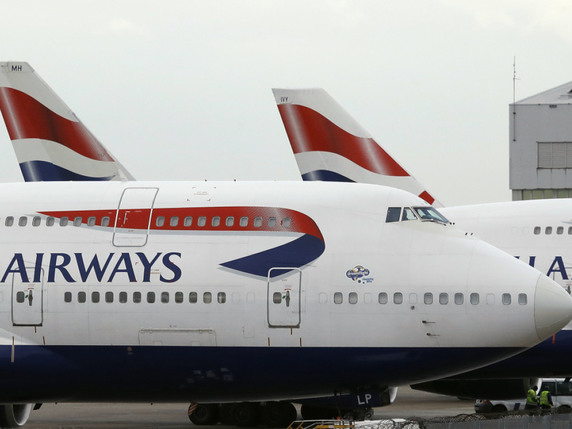 Samedi après-midi, plus aucun appareil de British Airways ne décollait des aéroports londoniens (photo symbolique). © KEYSTONE/AP/FRANK AUGSTEIN