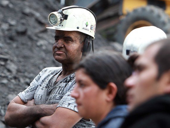 Une explosion s'est produite dans une mine illégale de charbon située à environ 90 km de Bogota en Colombie. Son origine était toujours inconnue samedi soir. Les opérations de secours mobilisent "de façon ininterrompue" plus de 35 sauveteurs et 7 ingénieurs. © KEYSTONE/EPA EFE/MAURICIO DUENAS CASTANEDA