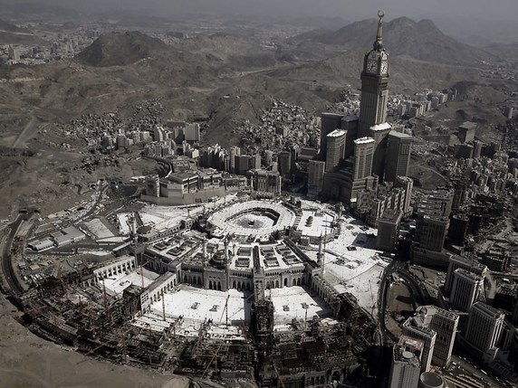 L'Arabie saoudite a ordonné mercredi la réouverture de sa frontière pour permettre aux Qataris d'effectuer le hajj, le pèlerinage de La Mecque (archives). © KEYSTONE/AP/NARIMAN EL-MOFTY