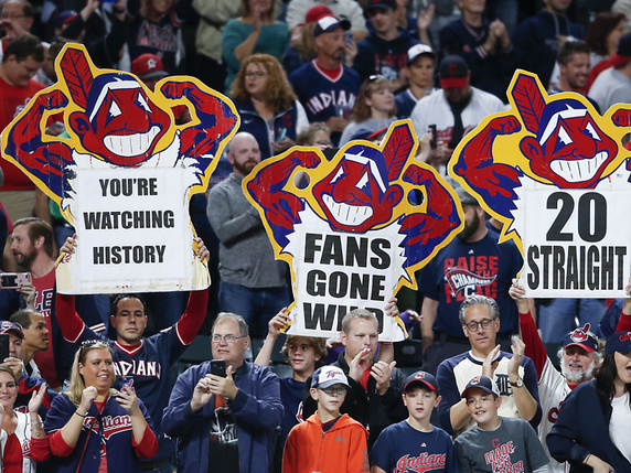 Les supporters de Cleveland célèbrent cette fantastique série. © KEYSTONE/FR78273 AP/RON SCHWANE