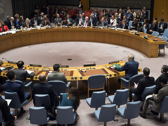 Le Conseil de sécurité de l'ONU a adopté à l'unanimité une résolution réclamant "sans délai" un cessez-le-feu humanitaire d'un mois en Syrie. © KEYSTONE/FR61802 AP/CRAIG RUTTLE