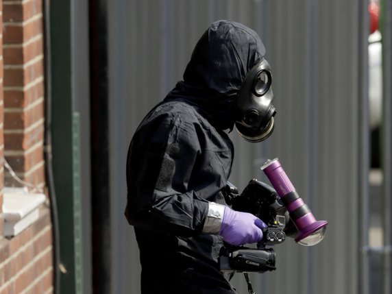 Les autorités britanniques ont invité des experts de l'Organisation pour l'interdiction des armes chimiques (OIAC) à venir cette semaine faire des prélèvements, qui seront analysés dans les laboratoires qu'ils auront désignés (archives). © KEYSTONE/AP/MATT DUNHAM