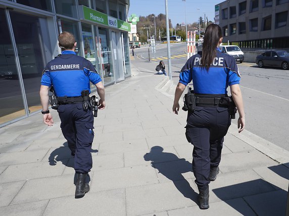 La police vaudoise est sur le qui-vive pour le week-end pascal. © KEYSTONE/DENIS BALIBOUSE