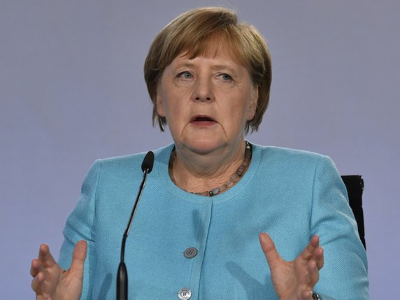 Selon Angela Merkel, ce deuxième paquet d'aides financières est "un plan pour l'avenir". © KEYSTONE/AP/John MacDougall