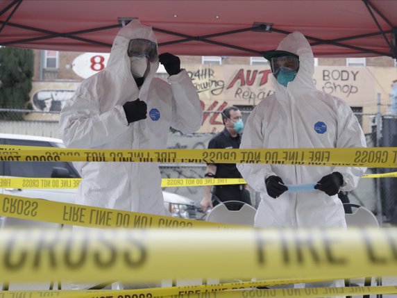 Le comté de Los Angeles est "dans une phase alarmante et dangereuse de la pandémie", a déclaré le Dr Barbara Ferrer, directrice de la santé publique du comté. © KEYSTONE/AP/Marcio Jose Sanchez