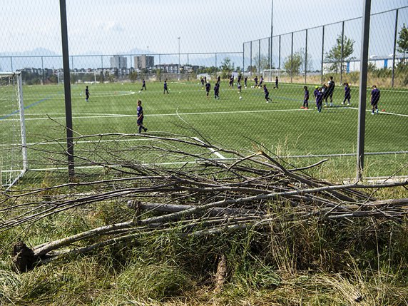 La Ville de Lausanne souhaite faire cohabiter nature et football dans son nouveau centre sportif. © KEYSTONE/JEAN-CHRISTOPHE BOTT