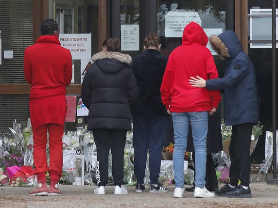 L'assassinat a provoqué une vive émotion en France. © KEYSTONE/AP/Michel Euler