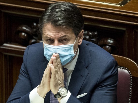 Le Premier ministre italien Giuseppe Conte a renforcé dimanche les mesures pour lutter contre le coronavirus (archives). © KEYSTONE/EPA/Roberto Monaldo / LaPresse / POOL