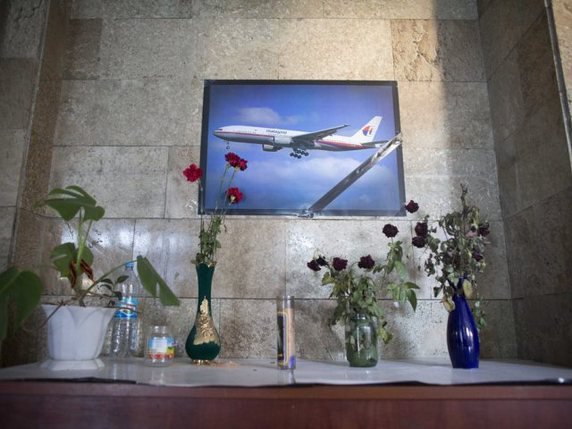 A Donetsk, hommage est rendu aux victimes du crash du MH17.