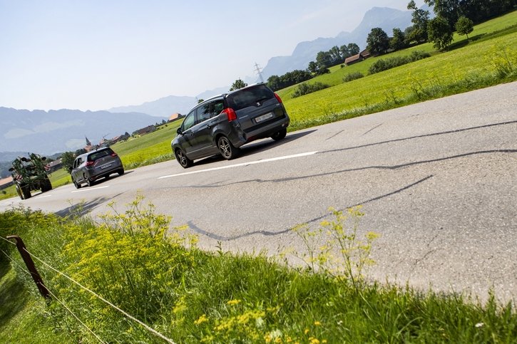 Etude: Les Fribourgeois roulent dans des voitures moins chères qu’ailleurs