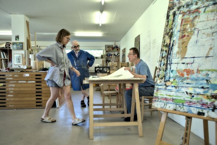 Art brut: Deux artistes fribourgeois exposent à Arles