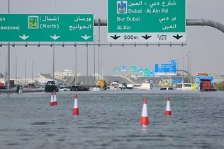 Perturbations à Dubaï au lendemain de pluies records