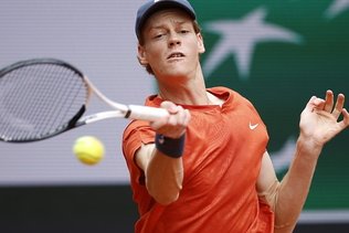 Roland-Garros: Jannik Sinner qualifié en trois sets