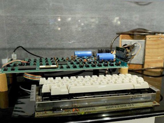 L'un des 50 premiers ordinateurs pré-assemblés (source: Newscom)