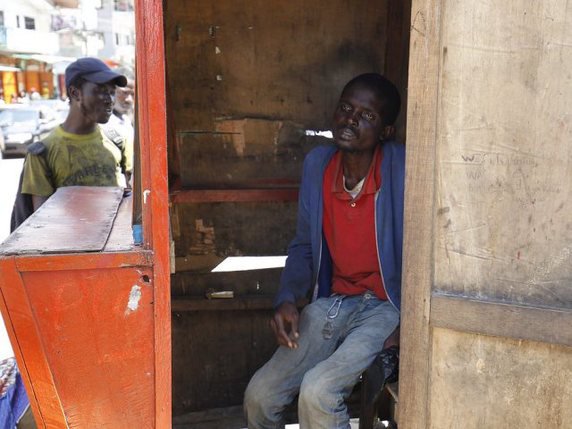 Un malade d'Ebola attend d'être pris en charge (archives)