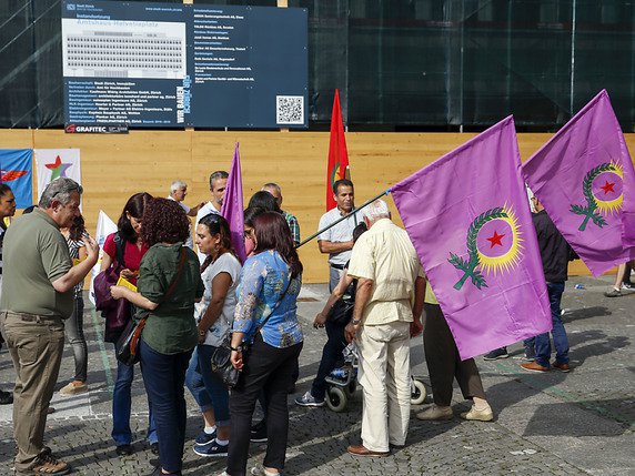 Les opposants au régime du président turc ont organisé une nouvelle manifestation samedi à Zurich. Une autre s'était déjà déroulée le 23 juillet dernier (archives). © KEYSTONE/PATRICK B. KRAEMER