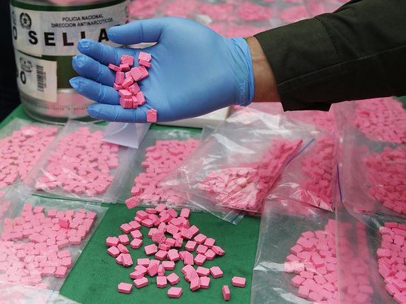 La MDMA est une drogue de synthèse aux propriétés psychostimulantes, aussi appelée ecstasy lorsqu'elle se présente sous forme de cachets (archives). © KEYSTONE/AP/FERNANDO VERGARA