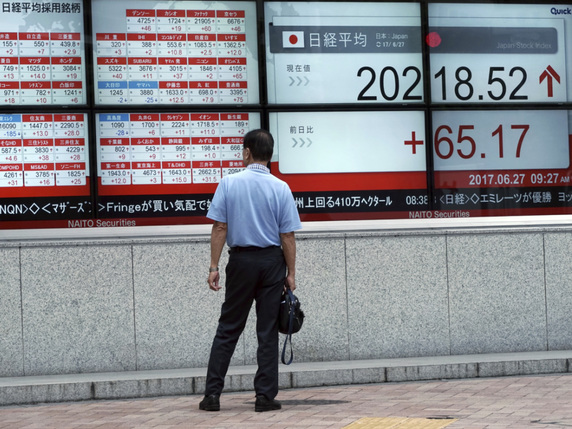 La Bourse de Tokyo a été affectée par le repli des valeurs technologiques. © KEYSTONE/AP/EUGENE HOSHIKO