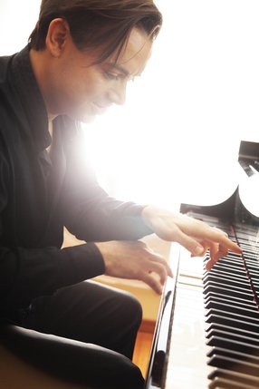 Dejan Lazic s’est glissé dans la peau du plus extravagant des pianistes romantiques à Gstaad, © DR