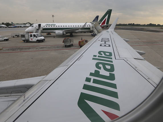 La compagnie Alitalia a été placée sous tutelle après le rejet par ses salariés d'un plan de réduction des effectifs (archives). © KEYSTONE/AP/LUCA BRUNO