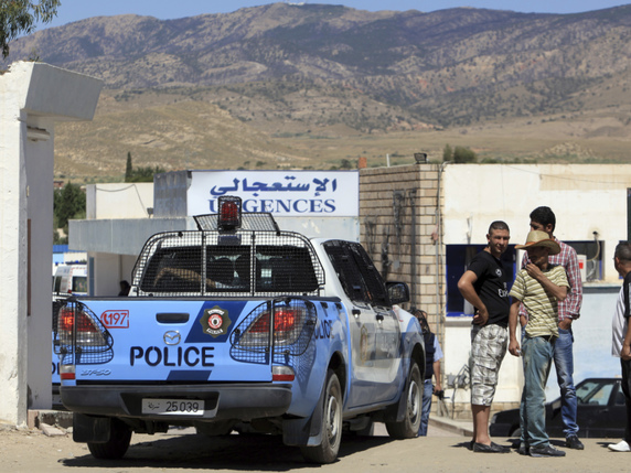 La police tunisienne a rapporté une version différente de celle des prévenus (Keystone archives/image symbolique). © KEYSTONE/AP/MOULDI KRAEIM