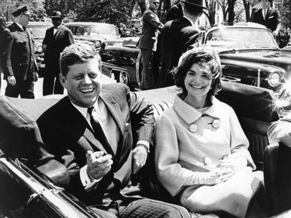 Le Flambeau est transmis l'associated press Histoire de la mort d'un président JFK 