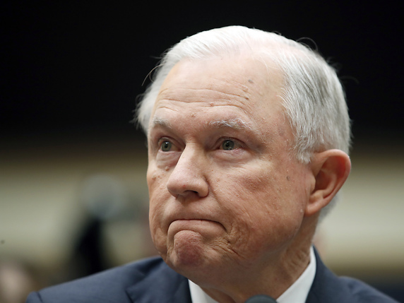 Jeff Sessions a reconnu avoir participé à une rencontre avec George Papadopoulos, ancien conseiller de campagne de Donald Trump. © KEYSTONE/AP/ALEX BRANDON