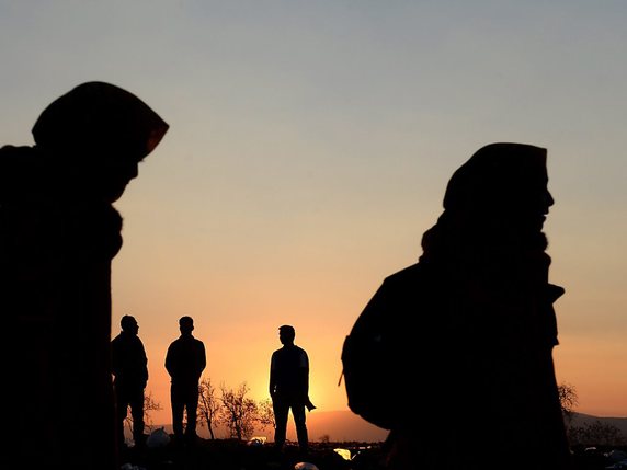 Les migrants pakistanais en route pour l'Europe via l'Iran sont nombreux à mourir des dures conditions de trajet ou sous les balles des groupes armés (image symbolique/archives). © KEYSTONE/EPA/NAKE BATEV