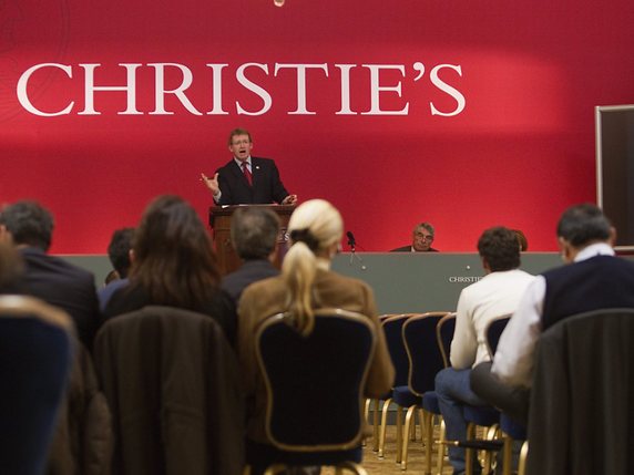 La vente des derniers trésors de la collection Vérité, chez Christie's à Paris, a rapporté au total 16,7 millions d'euros (image d'illustration). © KEYSTONE/SALVATORE DI NOLFI