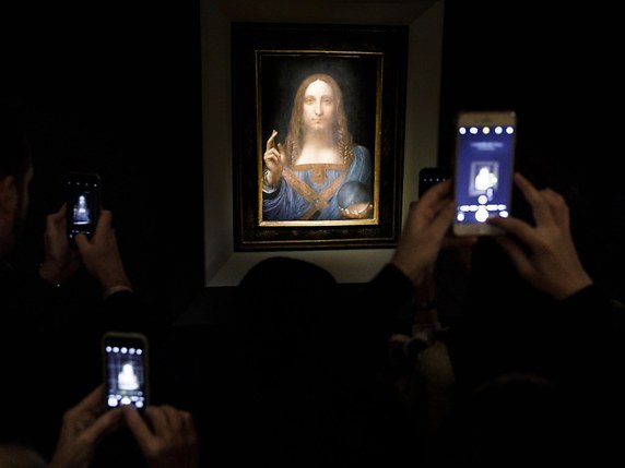 "Salvador Mundi" était le seul tableau connu de Léonard de Vinci à appartenir encore à un collectionneur privé, tous les autres étant la propriété de musées. Les spéculations quant à son acheteur vont bon train depuis sa vente en novembre pour un montant record (archives). © KEYSTONE/EPA/JUSTIN LANE