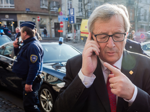 Le président de la Commission Jean-Claude Juncker a été au téléphone avec le Premier ministre irlandais Leo Varadkar puis avec son homologue britannique Theresa May (archives). © KEYSTONE/AP/GEERT VANDEN WIJNGAERT