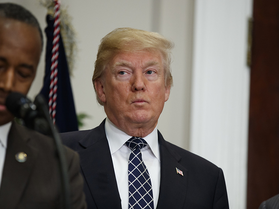 Donald Trump reconnaît avoir utilisé des mots durs lors de la réunion, mais pas l'expression "pays de merde" (archives). © KEYSTONE/AP/EVAN VUCCI