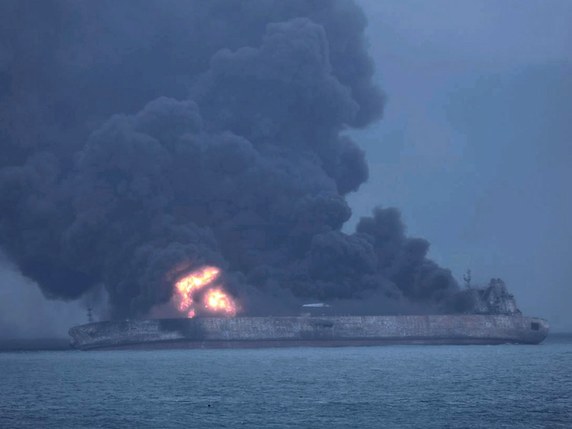 Le pétrolier iranien était entré en collision avec un navire céréalier chinois le 6 janvier (archives). © KEYSTONE/EPA SOUTH KOREA COAST GUARD