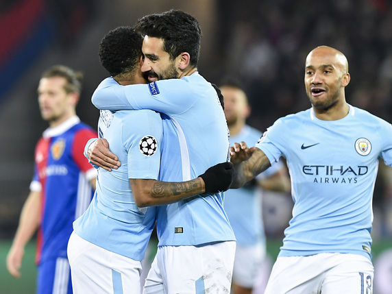 Manchester City beaucoup trop fort pour Bâle © KEYSTONE/WALTER BIERI